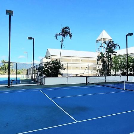 Cairns Luxury Waterfront Apartment Exterior photo